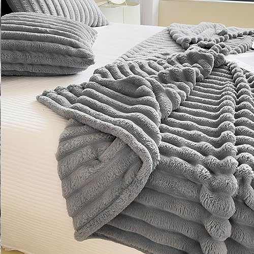 Kuscheldecke 150x200 cm - Warme Flausige Bettüberwurf Decke und Sofadecke Mama, Frauen und Freundin (Grau, 150x200cm)