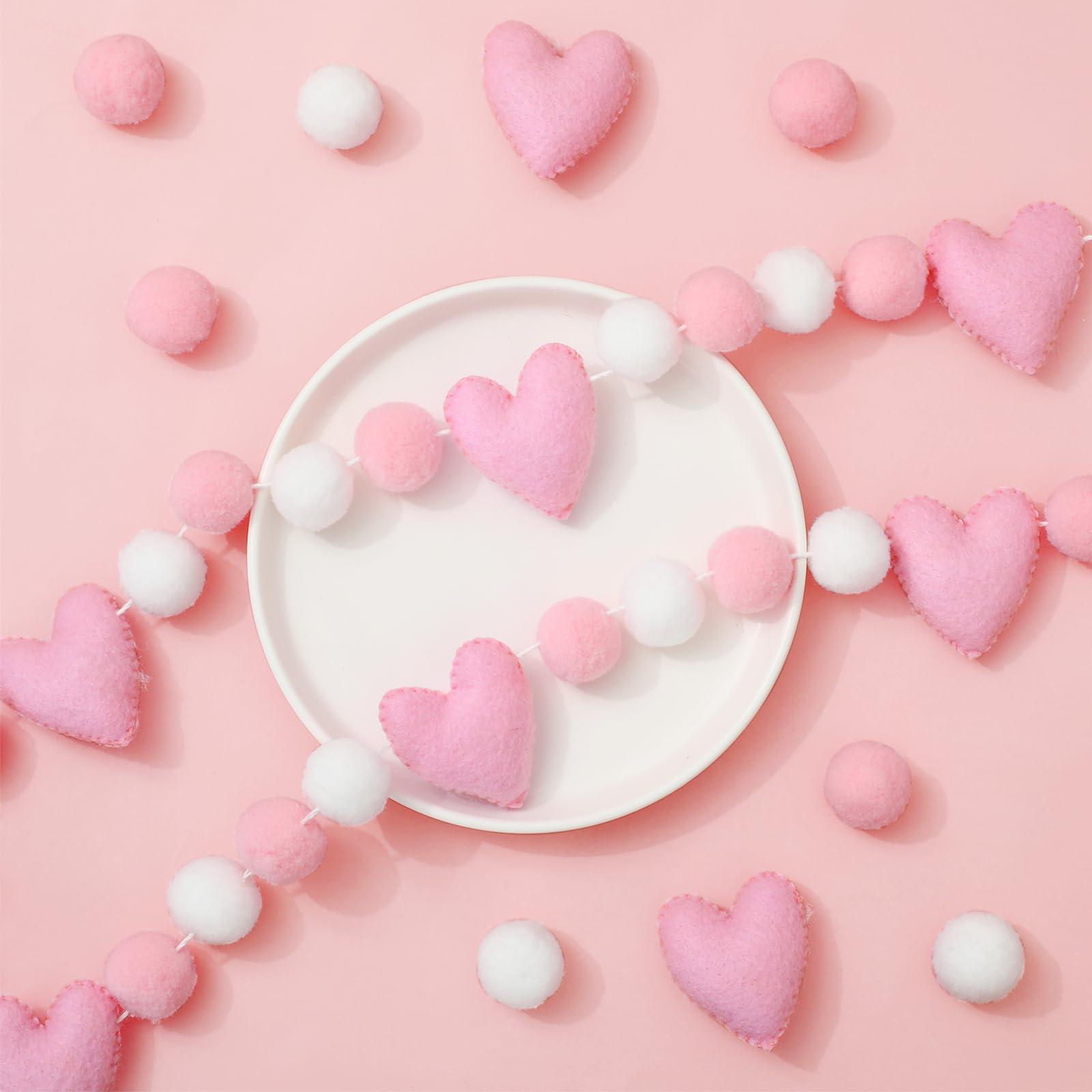 Whaline Valentinstag Filz Banner 3D Girlande Rosa Herz Pom Pom Bälle Wimpelkette Girlande für Hochzeit Jahrestag Party Supplies Home Hanging Decoration