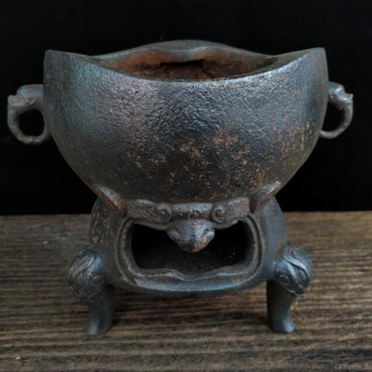 Amazon｜旧鉄器/獣面ストーブ/炭火盆/鉄香炉/レトロ/実用コレクション 