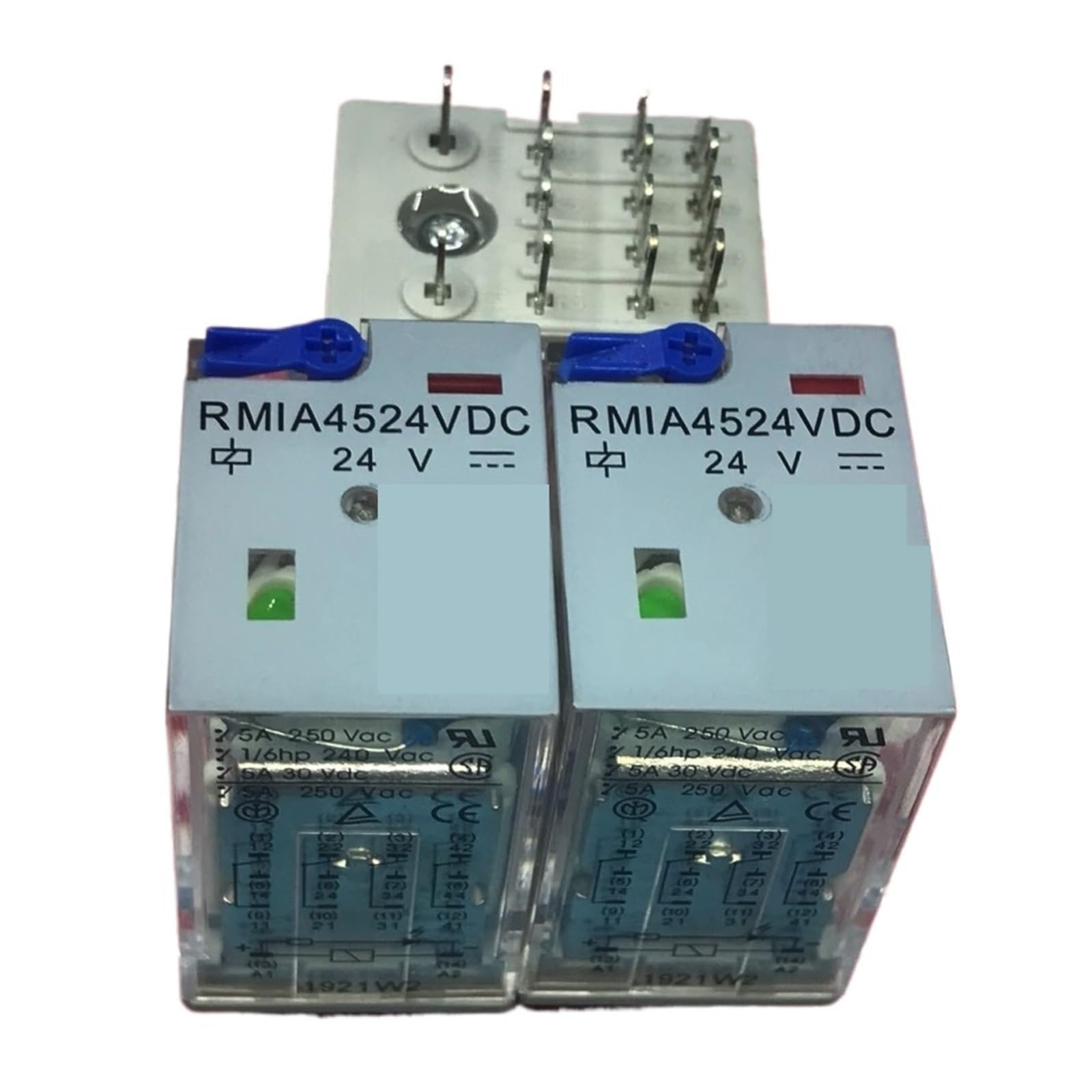 Relé 24VDC RMIA4524VDC de 14 pines para reemplazar componentes en cuadros eléctricos de 5A