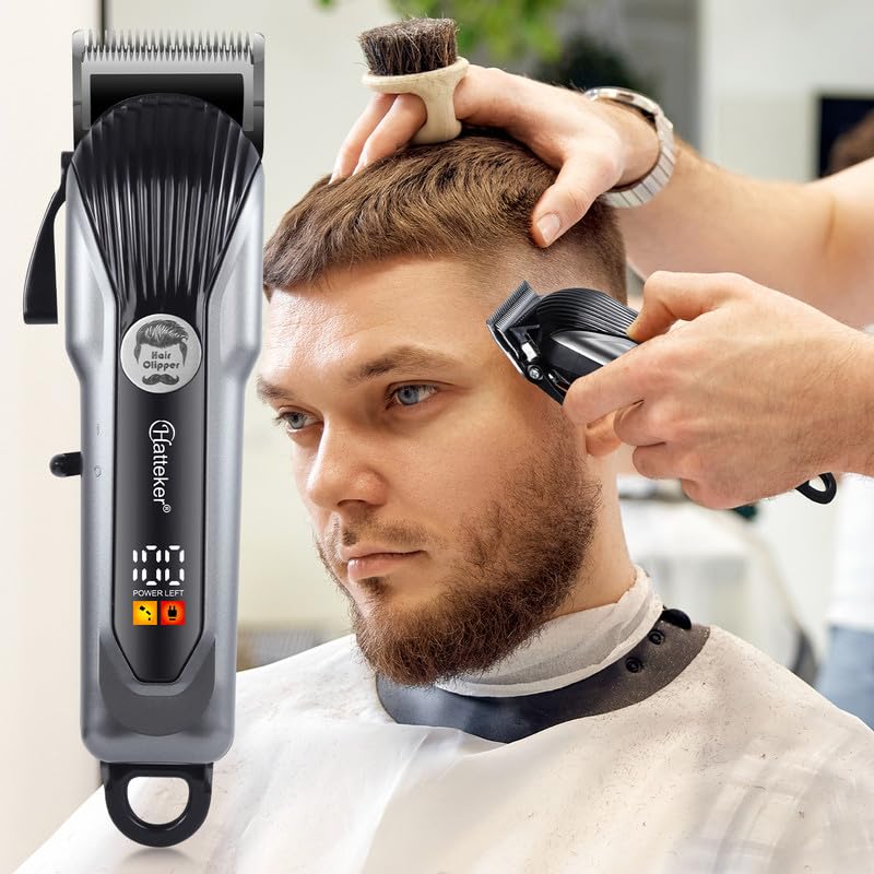Man getting a top haircut with HATTEKER HT-6056