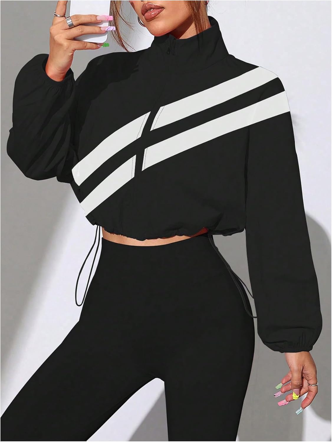 Verdusa Women's Windbreaker Cropped Jackets Color Block Zip Up Lightweight Athletic Outerwear Coat - Image 5