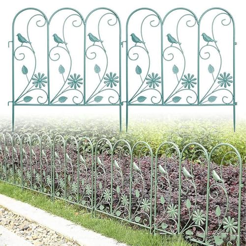 Panneaux de clôture en métal pour sublimer la cour extérieure et les fleurs