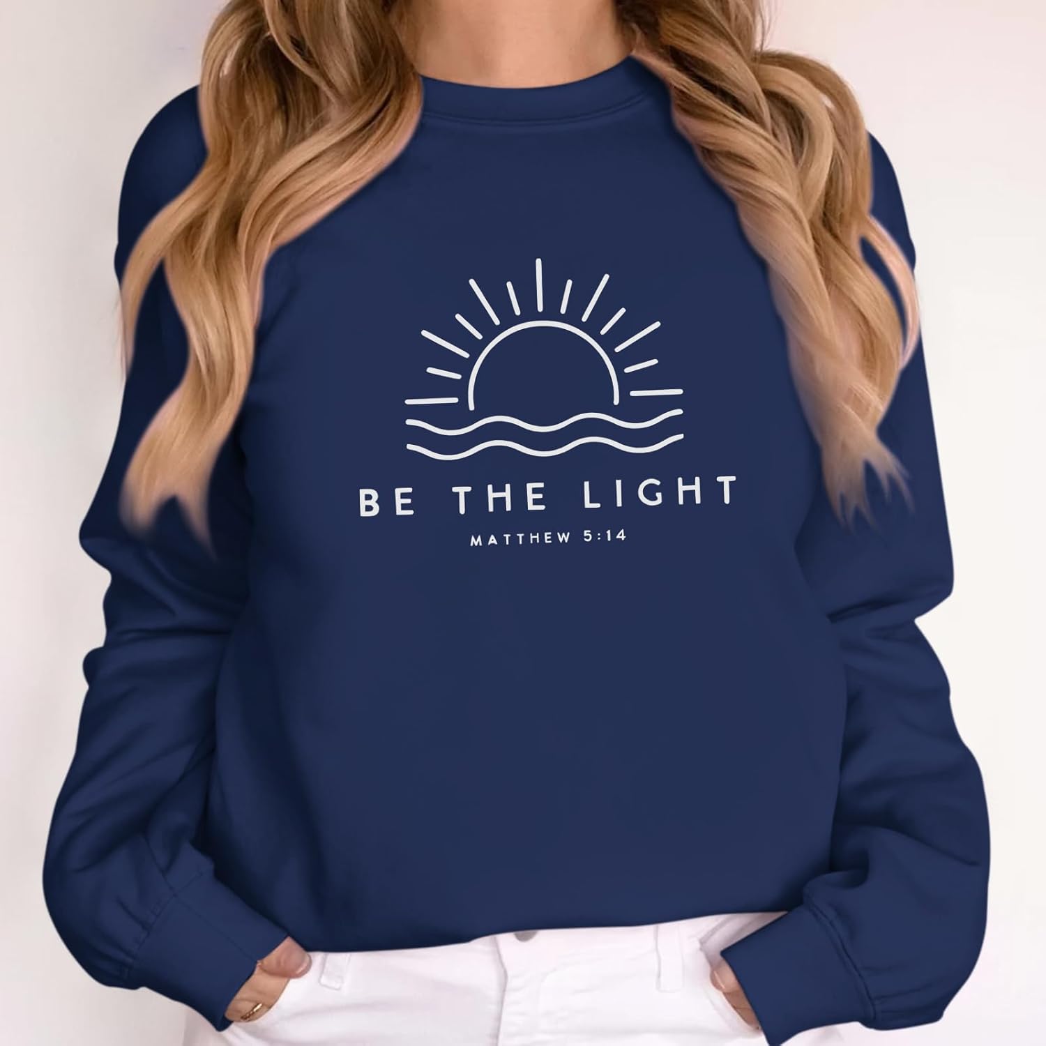 Christian Be The Light Sweatshirts for Women Religious Faith Jesus Bible Verse Graphic Shirts Loose Pullover Tops - Image 4