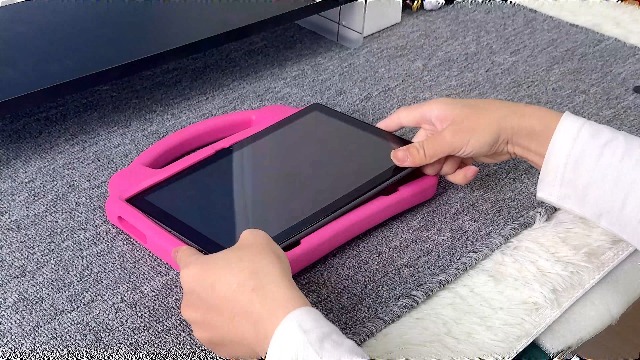 Amazon.com : VOLENTEX 10 Inch Kids Tablet with Handle Case,Android
