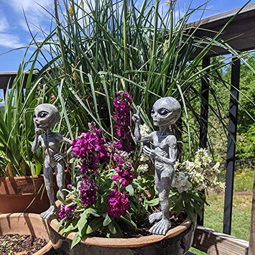 John Bernard & Company Alien Invasion Standing Alien Statues Peace & Quiet 10 Inch H Ufo Extraterrestrial Figurine Garden Stakes Set – Alien Gray #TOP1