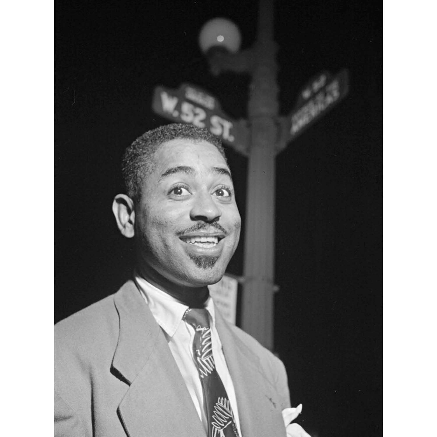 Bumblebeaver VINTAGE PHOTO PORTRAIT JAZZ MUSIC LEGEND DIZZY GILLESPIE POSTER PRINT