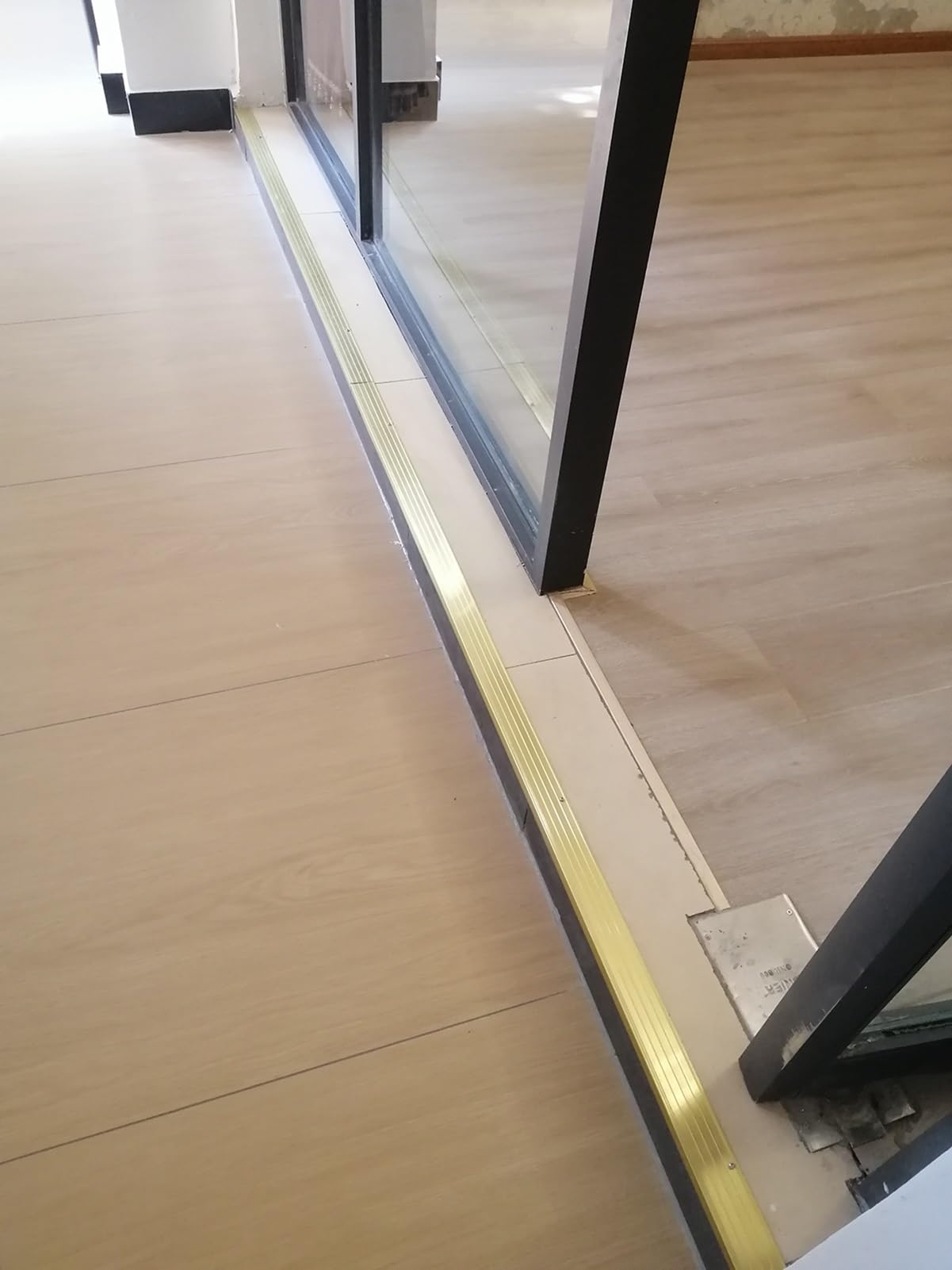 Bordi per pavimenti in marmo Profilo di soglia in metallo solido laminato for piastrelle, profilo for gradini di scale interne ed esterne, oro