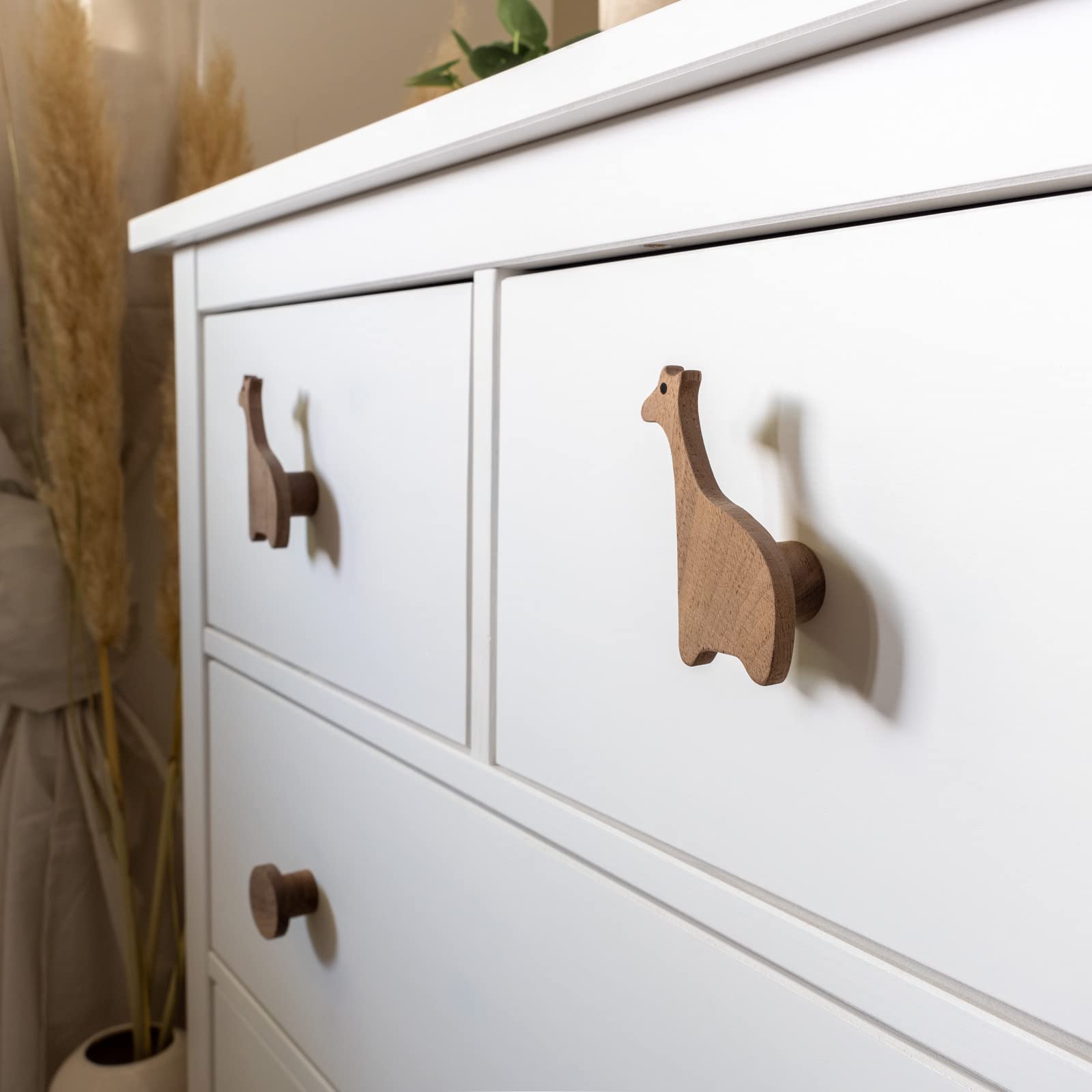 PLT 2 tiradores de madera de nogal sin tratar con diseño de jirafa, pomos para cómoda, armario, cajón, puerta, habitación de los niños, idea de regalo (2, jirafa)