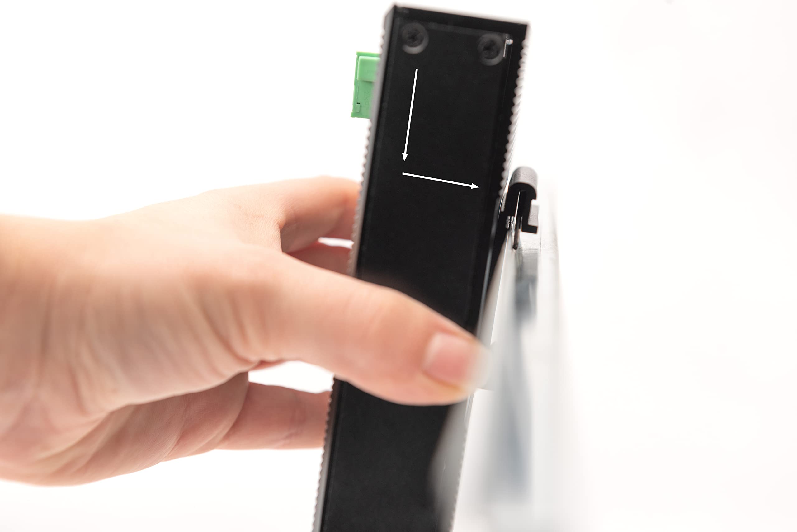 DIGITUS Płaski przełącznik sieciowy – 5-portowy Gigabit Ethernet – montaż na szynie DIN – listwa zaciskowa – bez wentylatora – czarny/niebieski