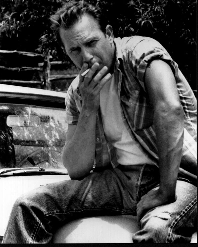 does kevin costner smoke cigarettes MASCOT review: 3000 Miles to Graceland Kevin Costner Smoking Cigarette On