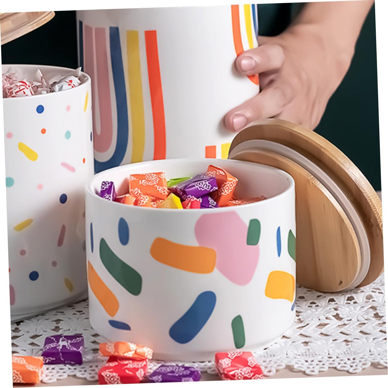 GALPADA Ceramic Tea Jar and Food Storage Container with Sealed Wooden Lid, 750ml Airtight Canister for Coffee Beans, Dried Fruit, and Loose Tea Storage in Kitchen