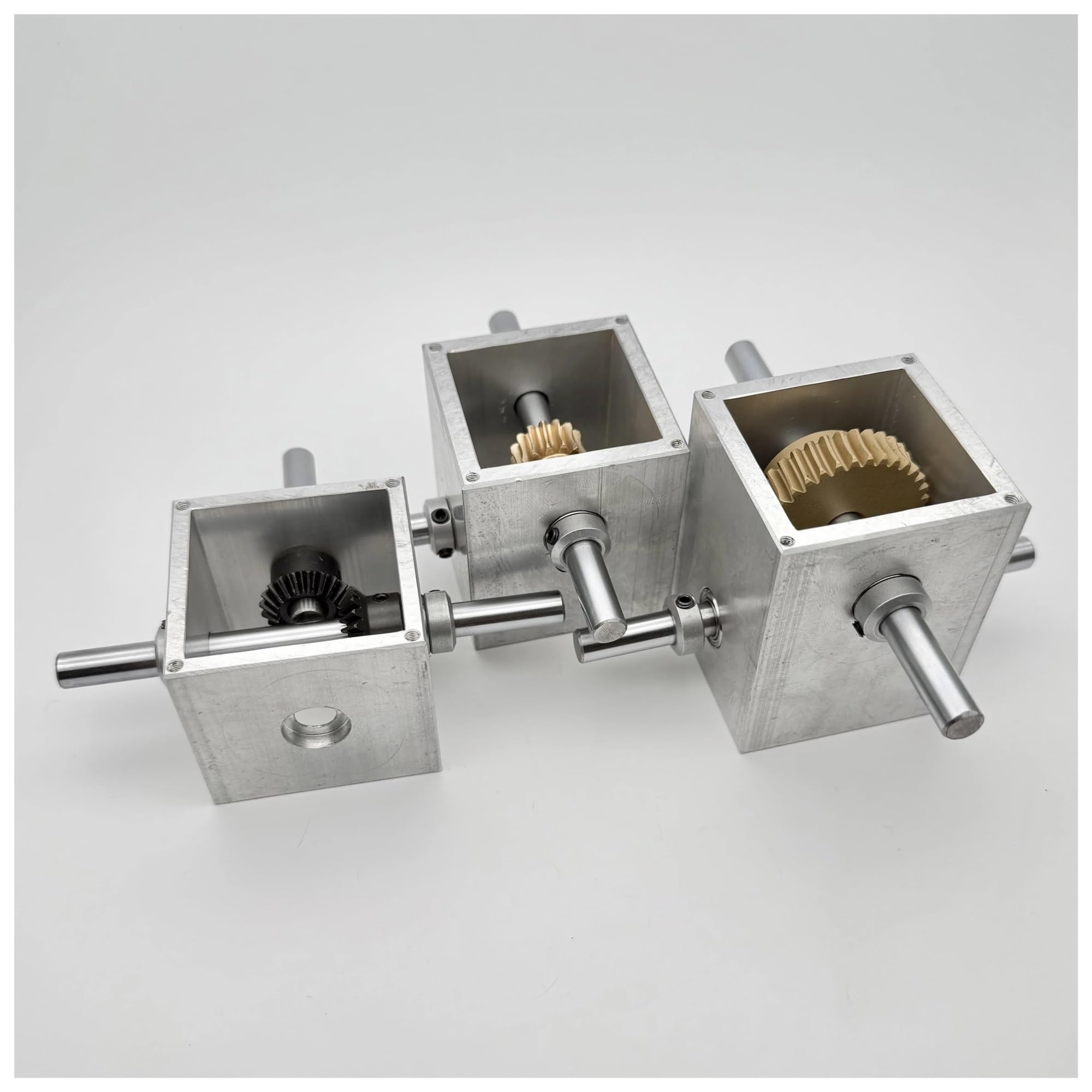 Caja de cambios de transmisión de 8 mm 1:1/15/20/25/30/35 Reductor de engranaje helicoidal de microturbina eléctrica manual Equipo de automatización de elevación de tornillo Para aplicaciones mecánica