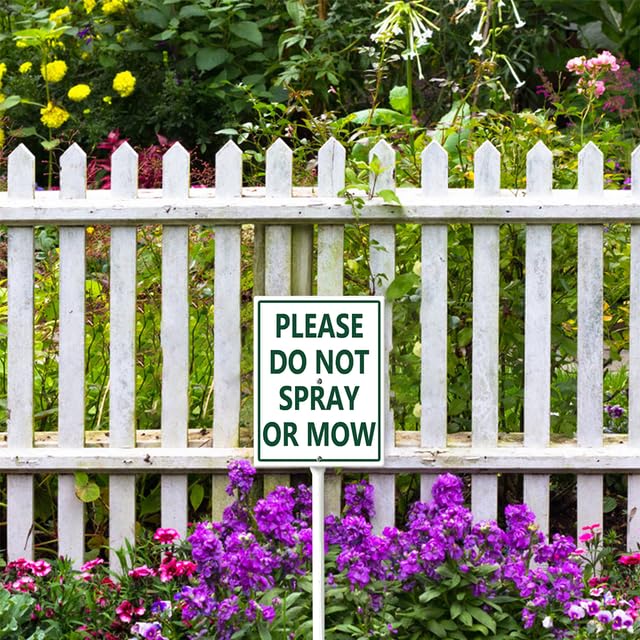 Geroclonup Cartello da giardino con palo in metallo con scritta in lingua inglese In Please Do Not Mow or spray (20 x 30 cm) in lingua inglese in Please Do Not Mow