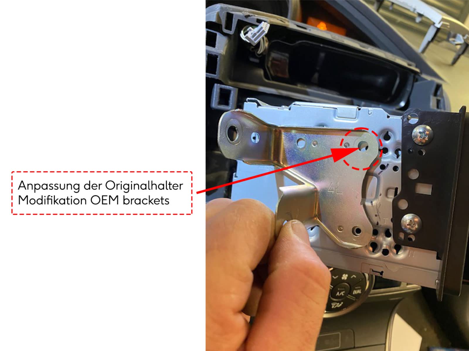 Support Autoradio 2DIN pour Toyota Verso 09-11 - Argent ADNAuto