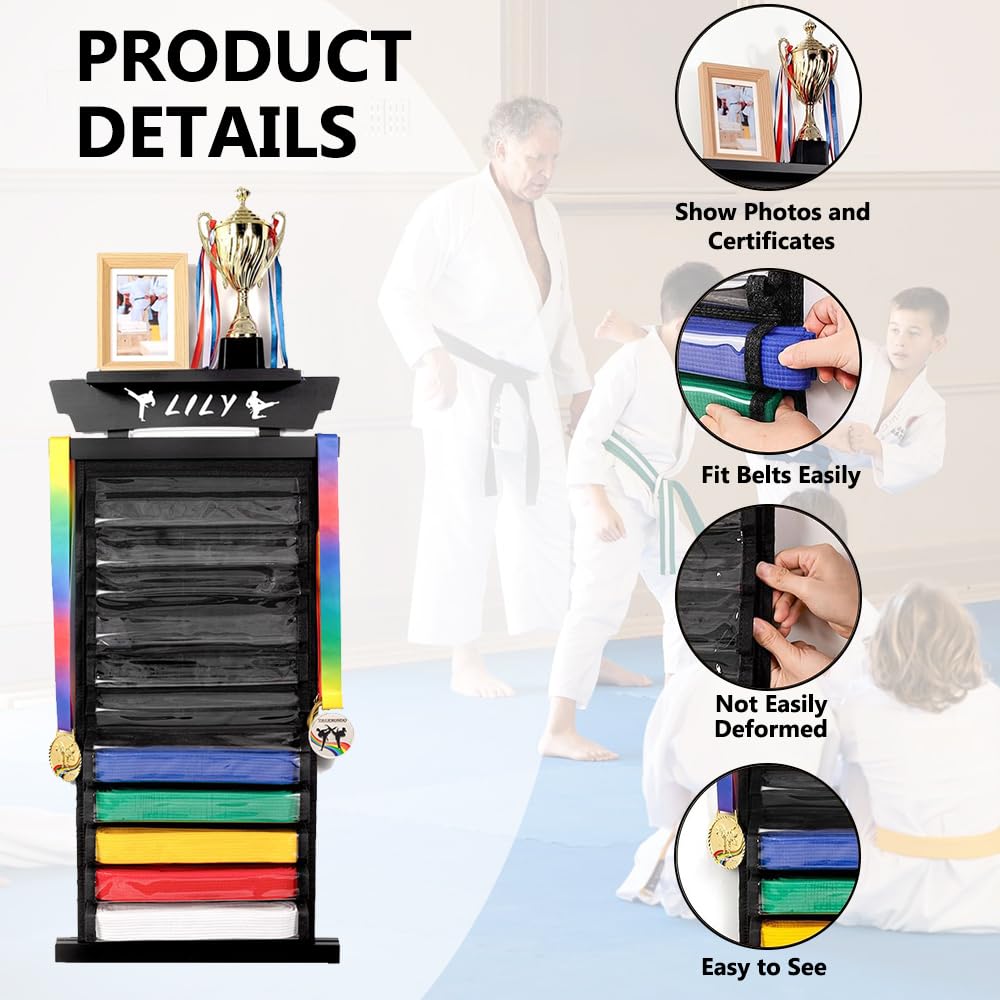 12 Ceintures Karate Belt Display Rack avec Autocollants, Organisateur de Ceintures D'arts Martiaux, Conception Anti-poussière, Support D'affichage pour Ceintures de Taekwondo pour Karaté, BJJ