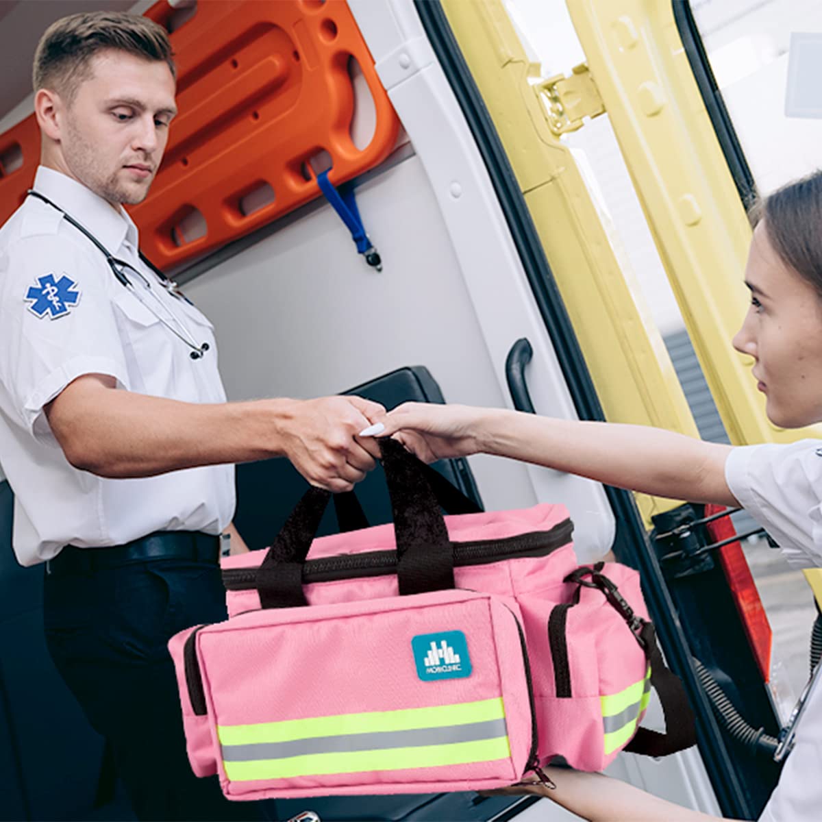 Mobiclinic, Bolsa asistencia sanitaria ligera, De rescate profesional, Capacidad más 21 litros, Con asas reforzadas, Bandas reflectantes, Amplia, Resistente, Rosa