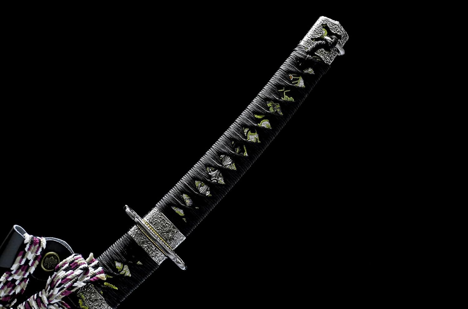 41 Inch Black Authentic Tachi More Curved Handmade Japanese Samurai Katana Sword T10 Carbon Steel Full Tang Gift for Man Cosplay Decoration Self Defense