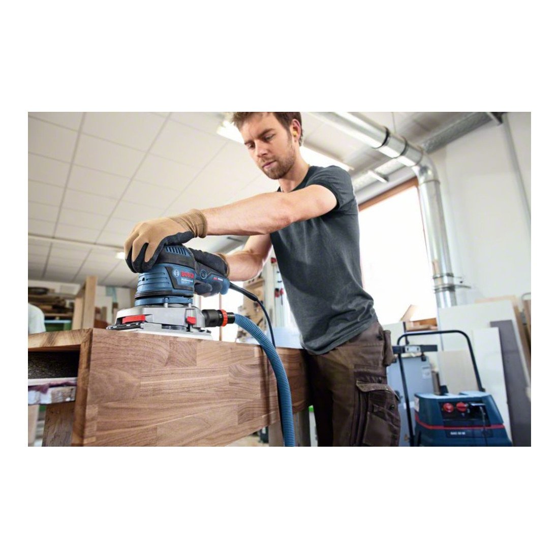 Bosch Professional Ponceuse à bande GSS 230 AVE (300 W, Régime à vide : 8.000 – 11.000 tr/min, Boîte en carton) 601292802
