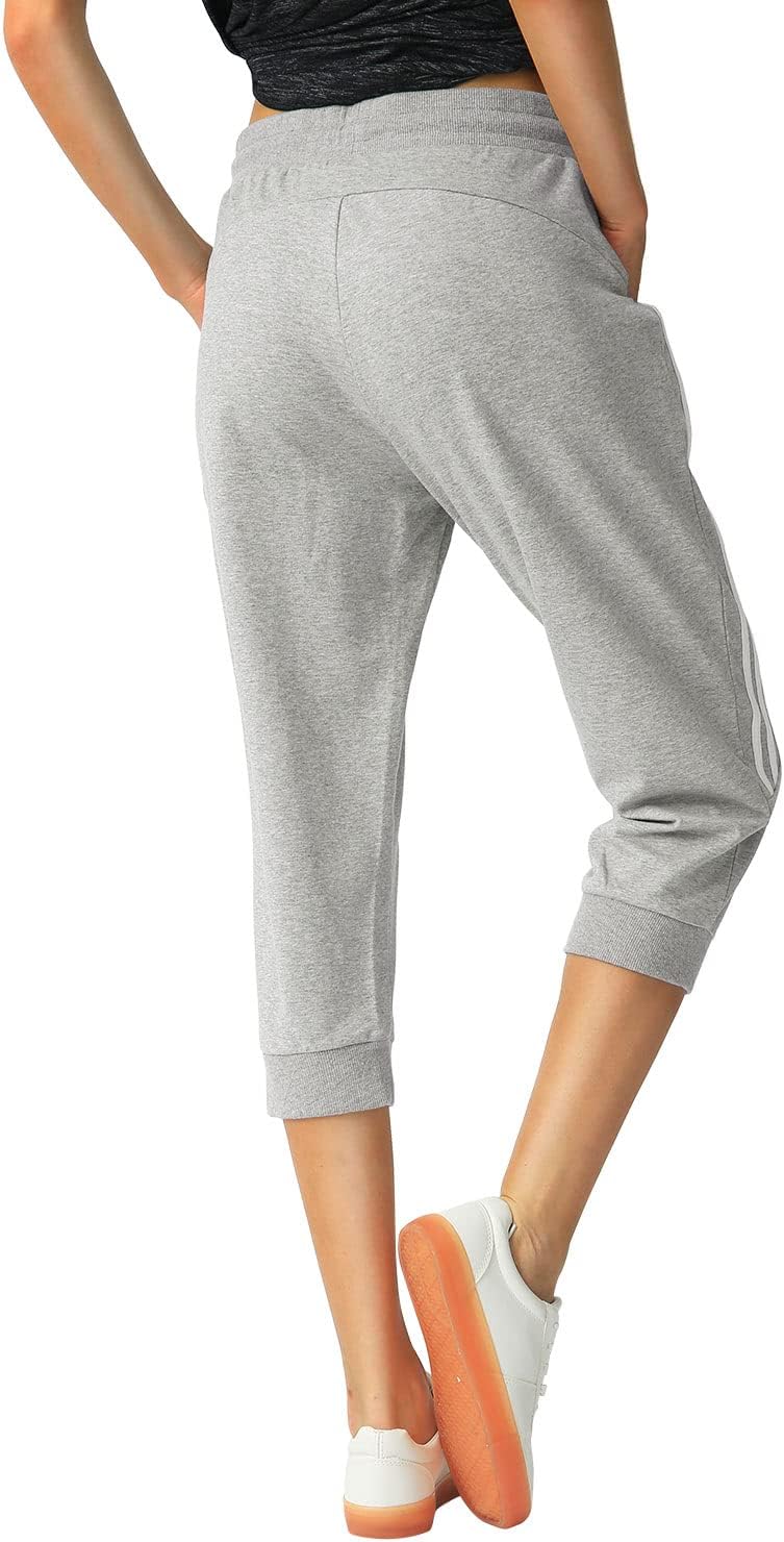 SPECIALMAGIC Women's 2 Pack Capri Pants Cropped Joggers with Pockets Capri Sweatpants - Image 3
