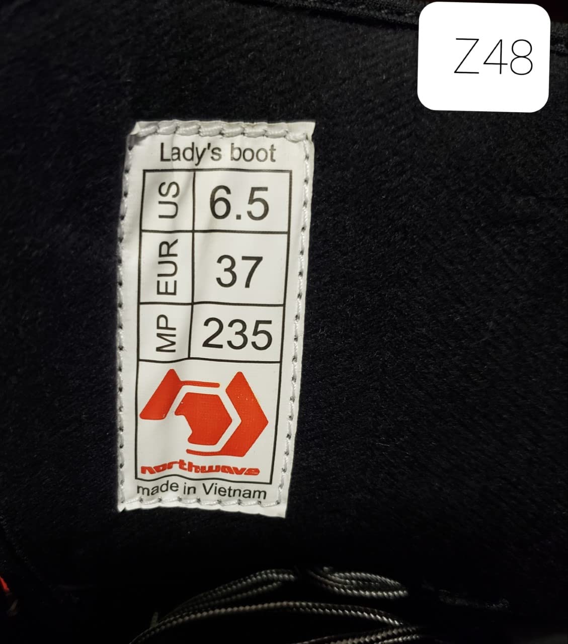 Northwave Freedom SL Snowboard Boots Black Gold Fits Ladys 6-6.5 Euro 37 MP 23.5 z48