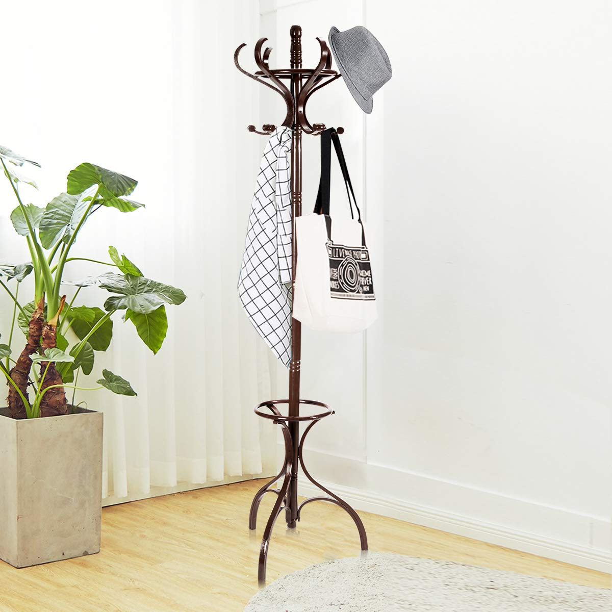 HOMASIS Perchero de pie de madera maciza, perchero de pie moderno con 12 ganchos y paragüero, porta ropa para entrada, dormitorio, salón (marrón)