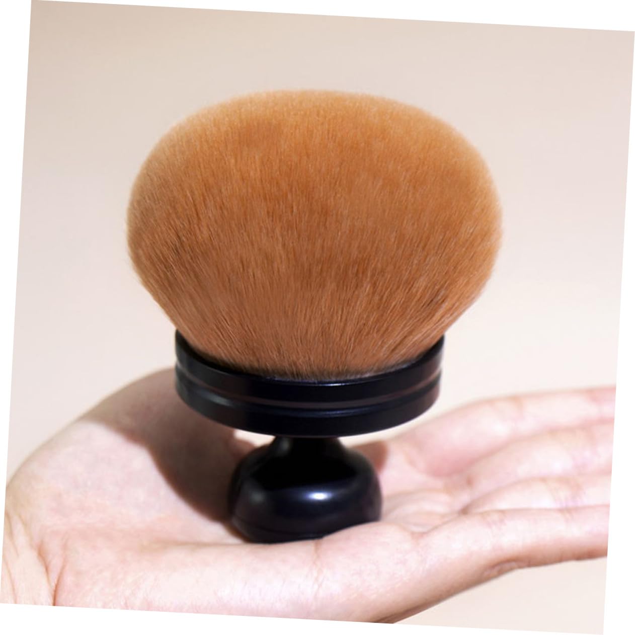 Large Soft Powder Brush for Face Makeup Multifunctional Blush and Foundation Brush with Ergonomic Handle Plastic and Faux Makeup Tool for Smooth Blending and Buffing