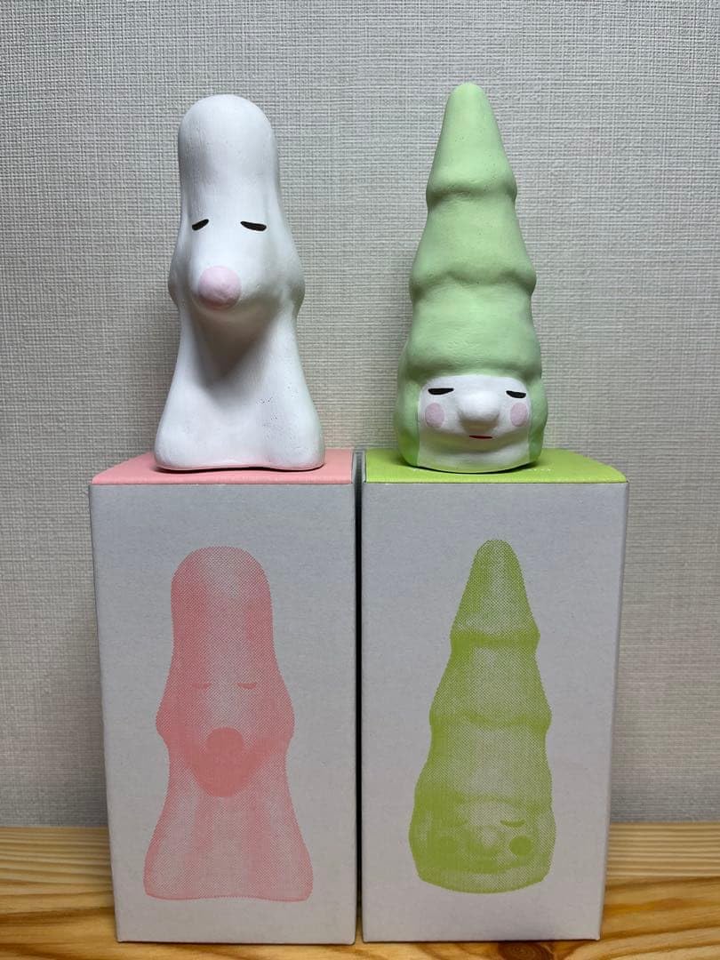 奈良美智 あおもり犬 森の子 フィギュア2点セット ミニ置物 希少品 Amazon.co.jp: 奈良美智 下川原焼 あおもり犬 森の子 2体セット置物