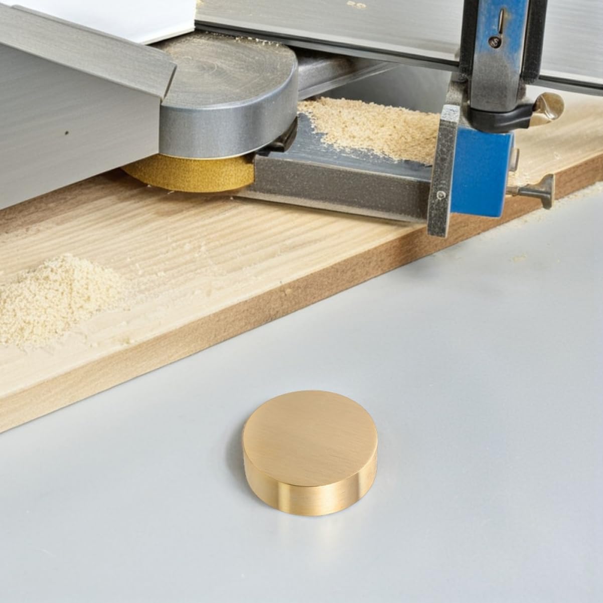 Fermacarte Rotondo in Ottone Dorato 3 Pezzi per Calligrafia | Peso per Fogli, Finitura Minimalista Elegante, per Tavolo Salotto e Lavoro in Ufficio