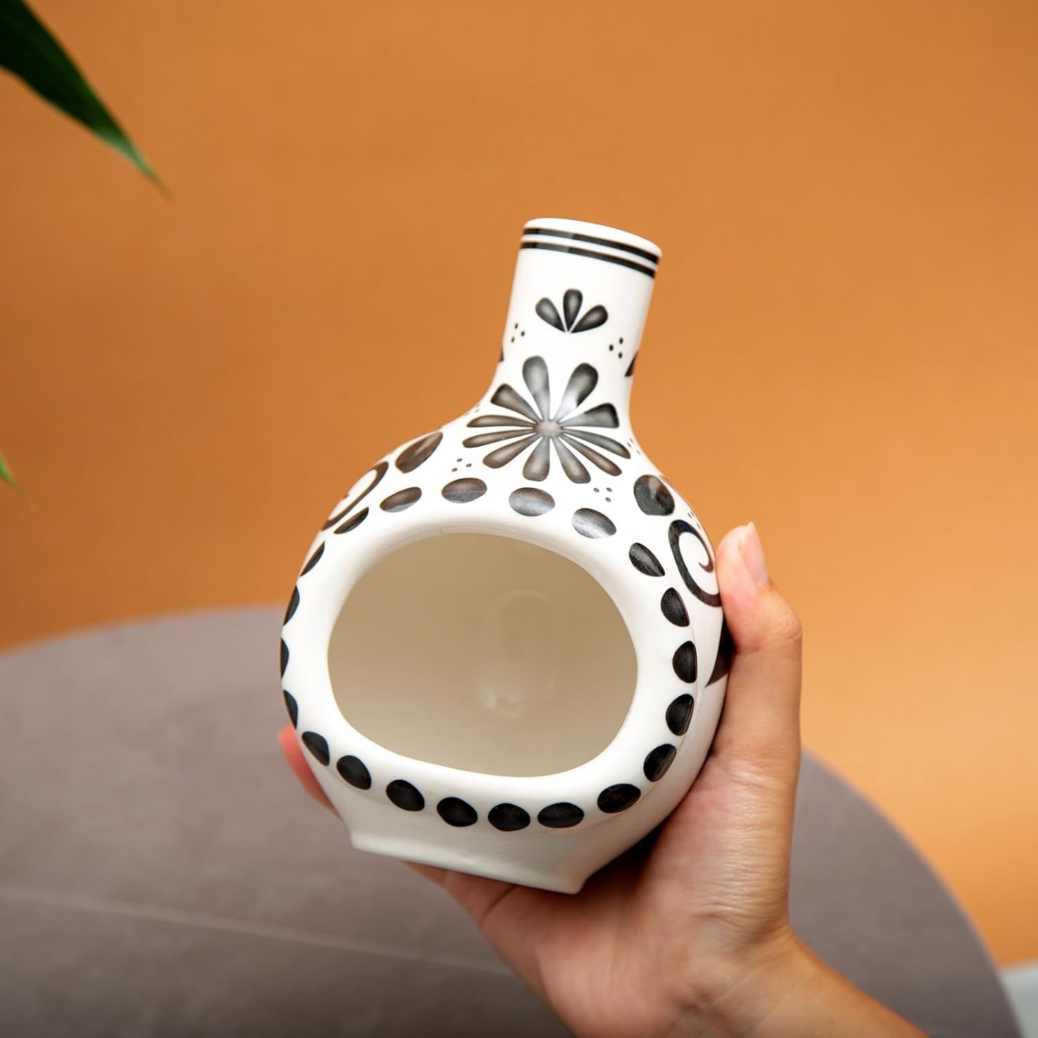 Handcrafted Palo Santo and Sage Holder White Smudge Burner Sticks Incense Cone Bowl Ceramic Pot Perfect for Enhanced Aromatherapy and Meditation Spaces Artisan Design for Elevated Spiritual Rituals - Image 2