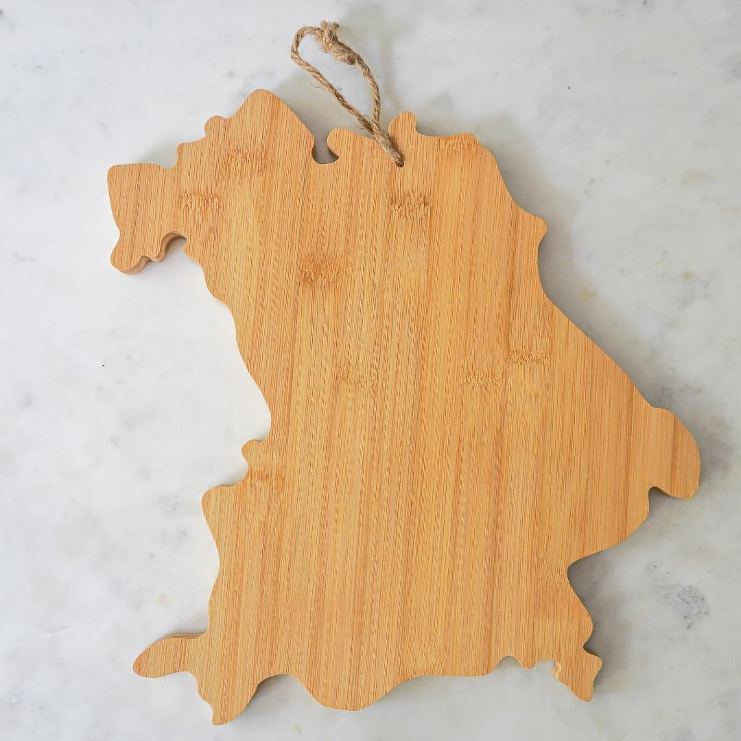 LILY DUTCH Schneidebrett Bayern  Aus nachhaltigem Bambus, Geschenk fr  Kchenchefs und Bayern-Liebhaber, Mit praktischer Schlaufe zum Aufhngen,  Servierbrett fr Kche und Charcuterie : Amazon.de: Kche, Haushalt & Wohnen