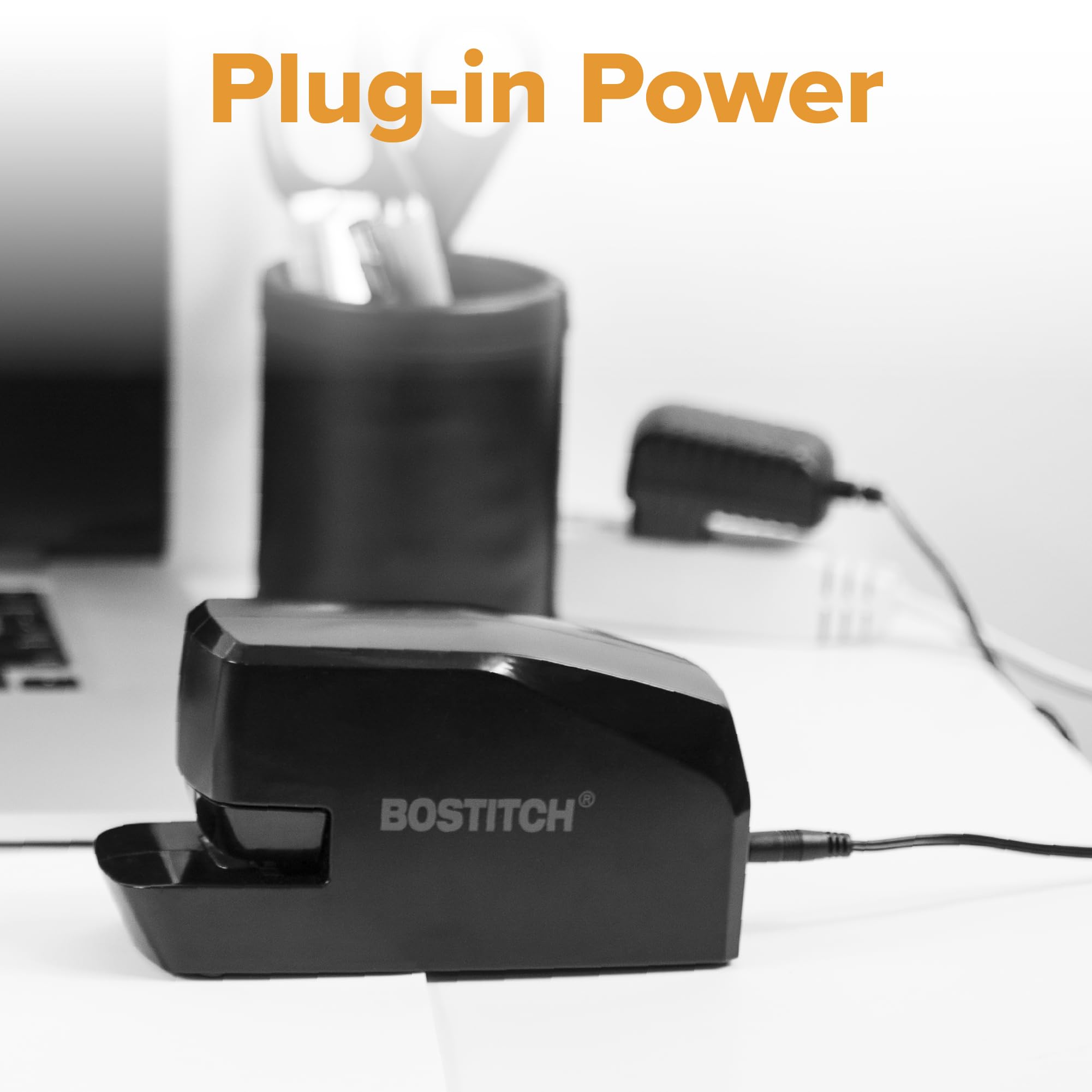 Bostitch Agrafeuse électrique portable de bureau, 20 feuilles, alimentation AC ou batterie, noir (MDS20-BLK)