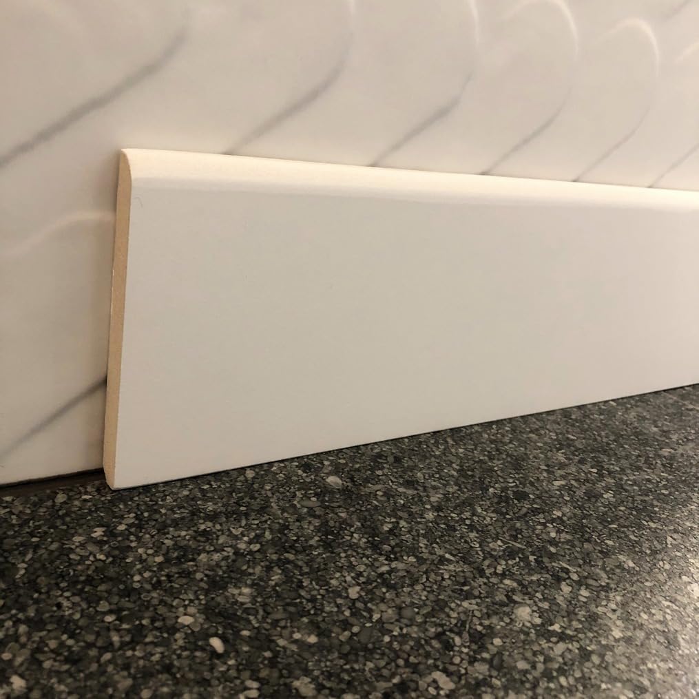 MadeInNature, Plinthe Bois Blanc Pré-peint, Fabriquée en France, Finition Arrondie hauteur 7cm, Longueur aux choix (20 ml)