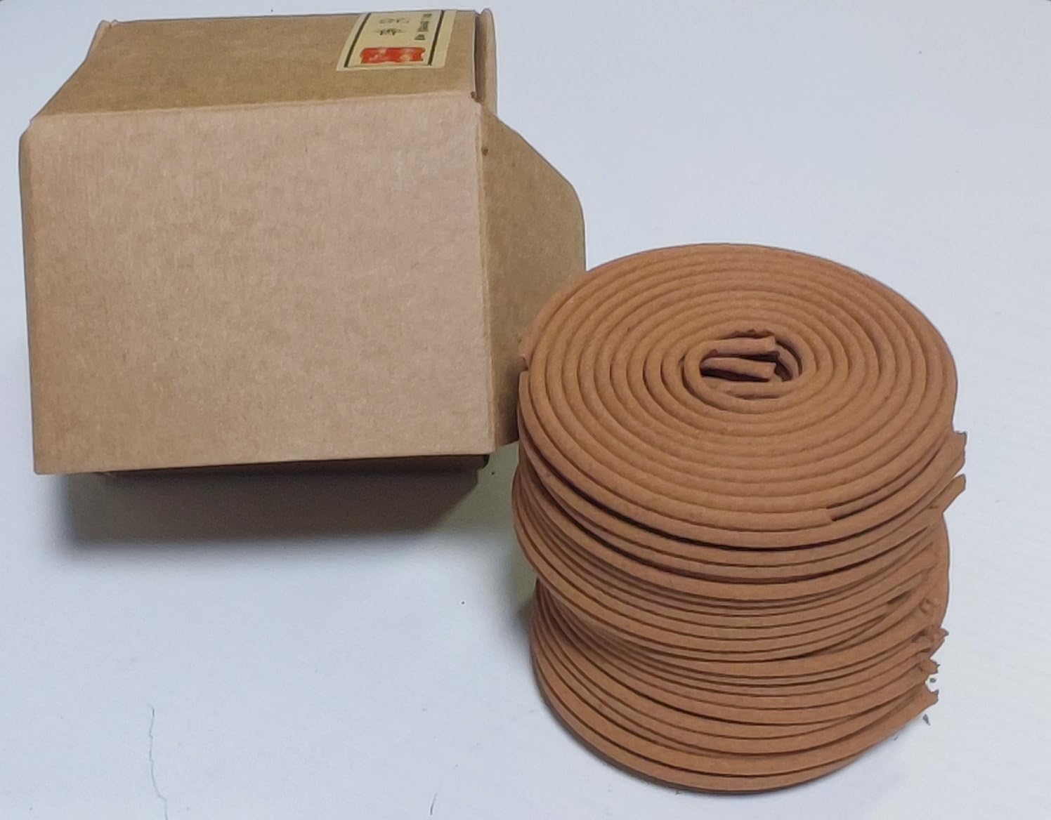 Leadwider Natural Incense Coils, 48 Pieces, 3.5-Hour Burn Time Natural Aromatherapy for Indoor Use (Agarwood)