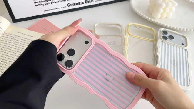 Amazon.com: ZTOFERA for iPhone 12/12 Pro Case 6.1 inch,Cute Curly