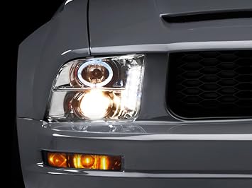 مصابيح أمامية لجهاز عرض Raxiom Chrome LED Halo Styling تناسب Ford Mustang GT/V6 2005-2009