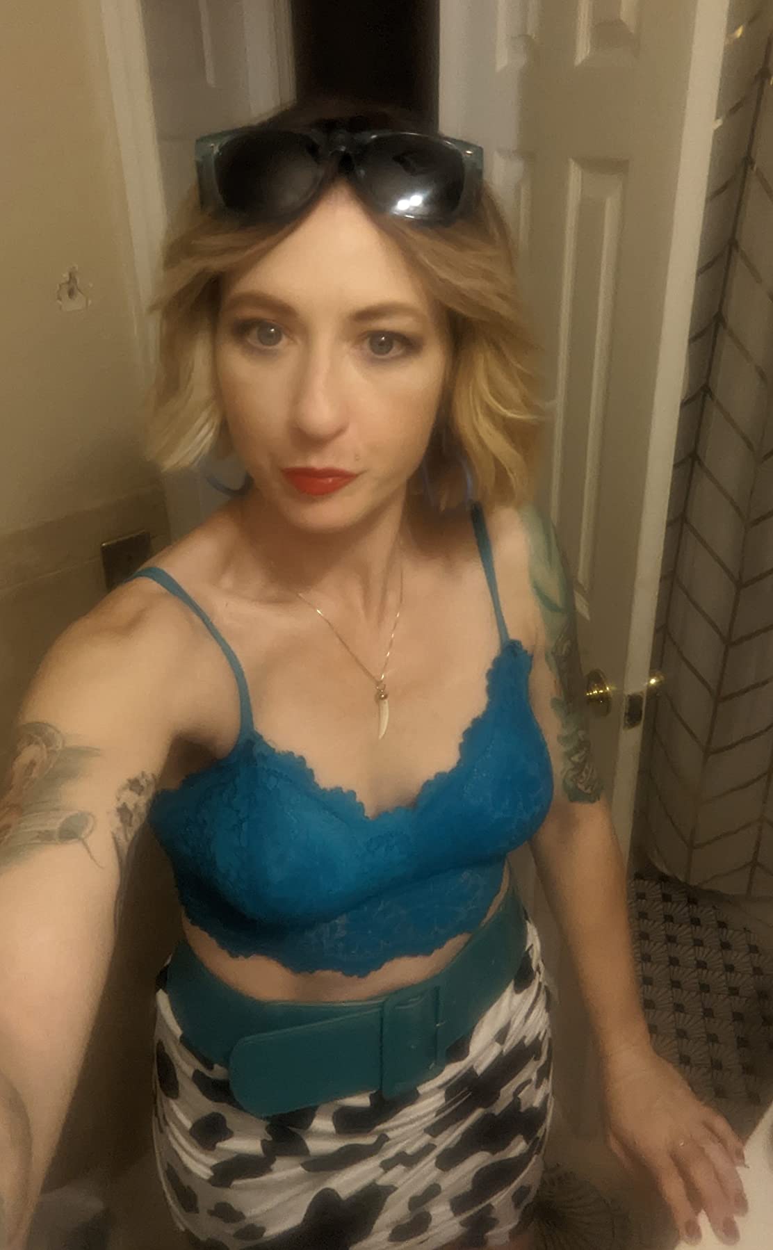 5/mo Finance Medium Length wig Layered Wigs with bangs Ombre brown