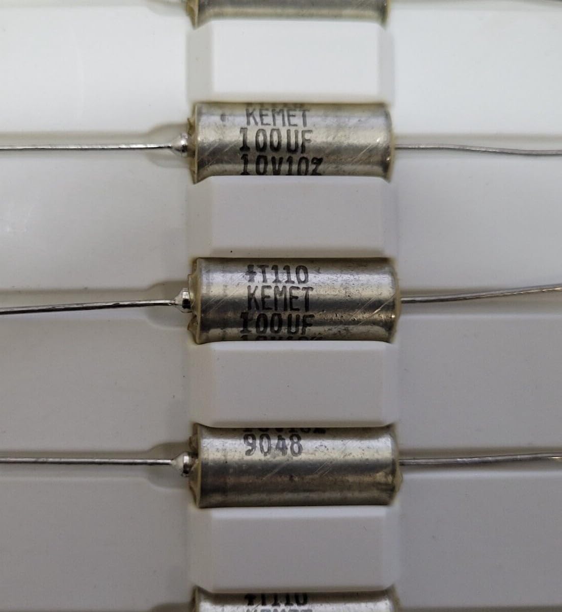 (1 PC) T110C107K010AS KEMET Compatible with CAP TANT 100UF 10% 10V AXIAL