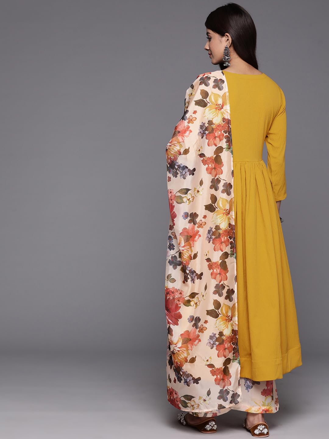 Varanga Women's Crepe Regular Kurta Set (Nv_Vskd31445_Vardup1404_Yellow