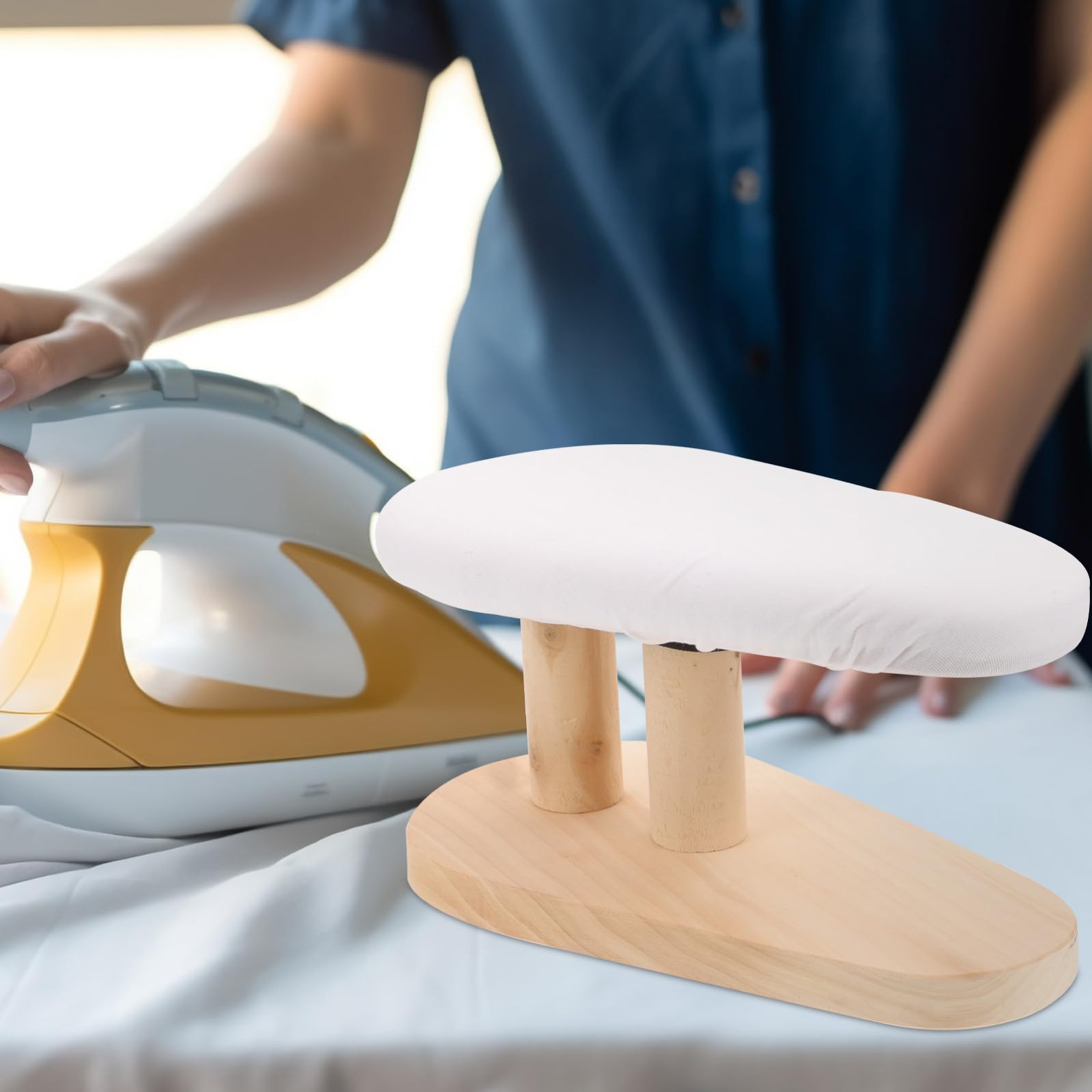 UKCOCO Asse da Stiro Sgabello Professionale Multifunzionale in Legno Rivestimento Design Pratico e Compatto per Stirare Vestiti e Maniche per Uso Domestico