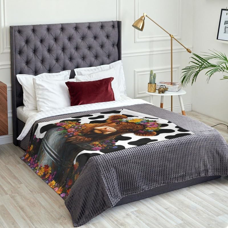 Highland Cow Blanket Warm Plush Cow Flannel Throw Blanket Super Soft Fleece Cozy Fuzzy Highland Cows Stuffed Animal Blanket Gifts for Kids Teens Adults Room Decor 40"X50" - Image 4