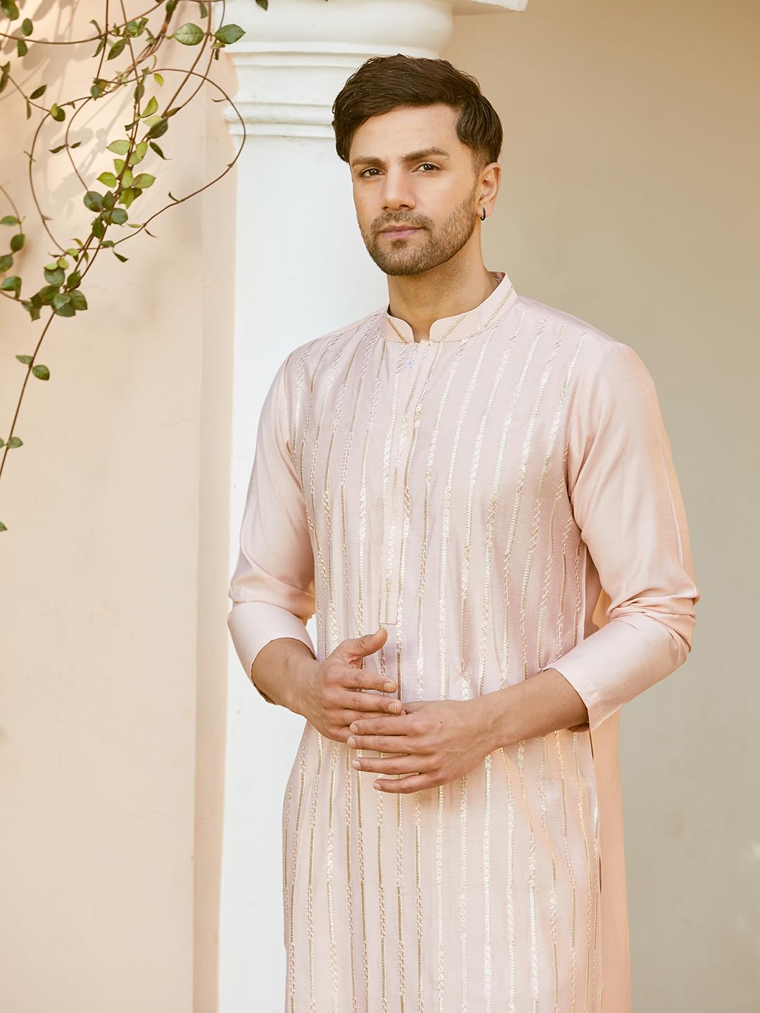 See Designs Men Full Sleeve Pink And Gold Chanderi Silk Sequins Mandarin Collar Side Slit Kurta With Pyjama - Sdkt242101S