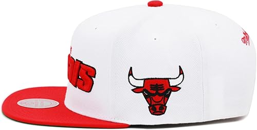 Miniatura 3 de Mitchell & Ness Chicago Bulls NBA The Finals Gorra ajustable con diseño de Snapback - Parche lateral blancorojoNBA Finals 1998, Blanco, talla única