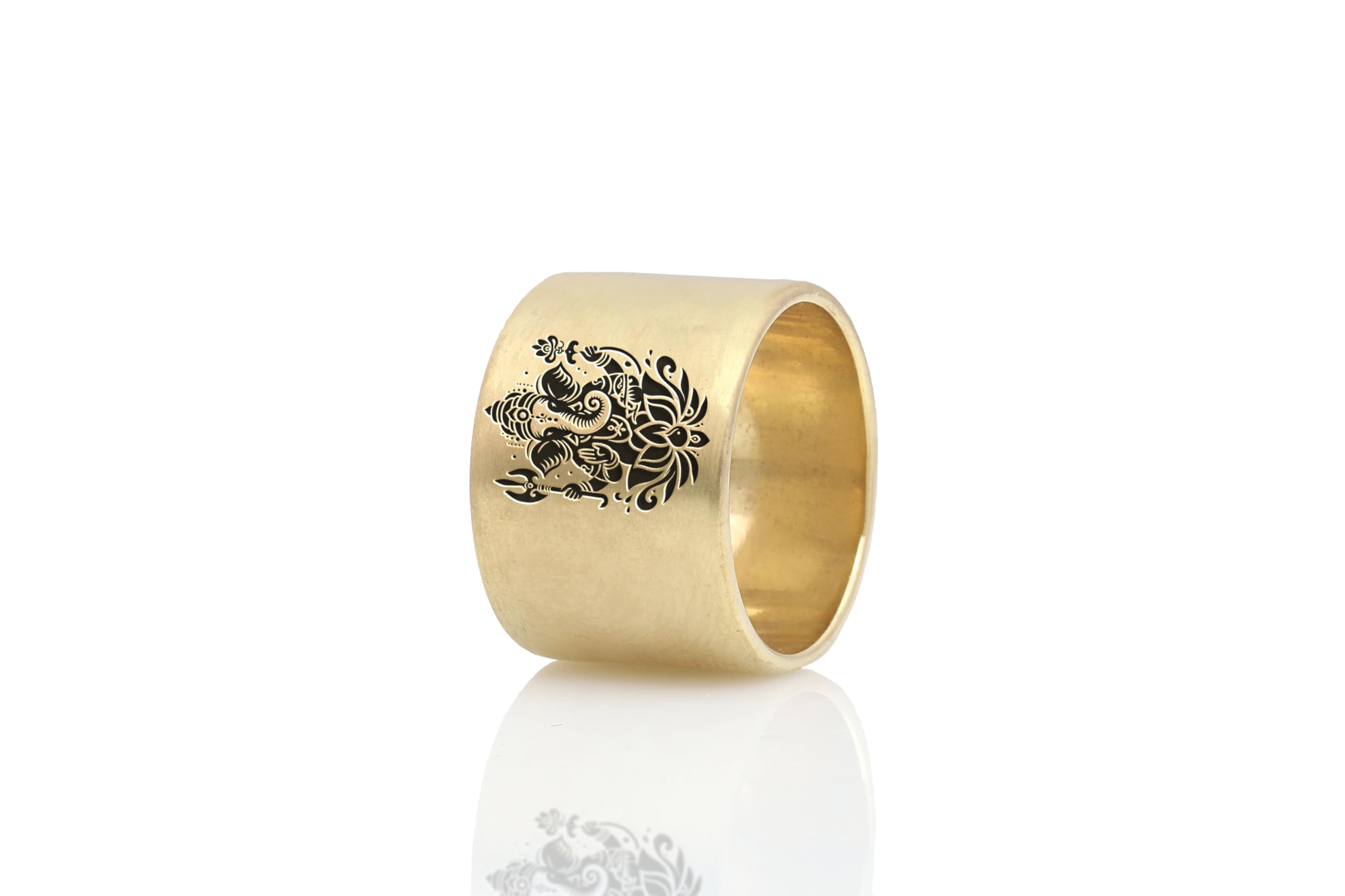 Bague Signet Ganesh en Or 15mm : fini les bijoux ternes avec cette chevalière indienne