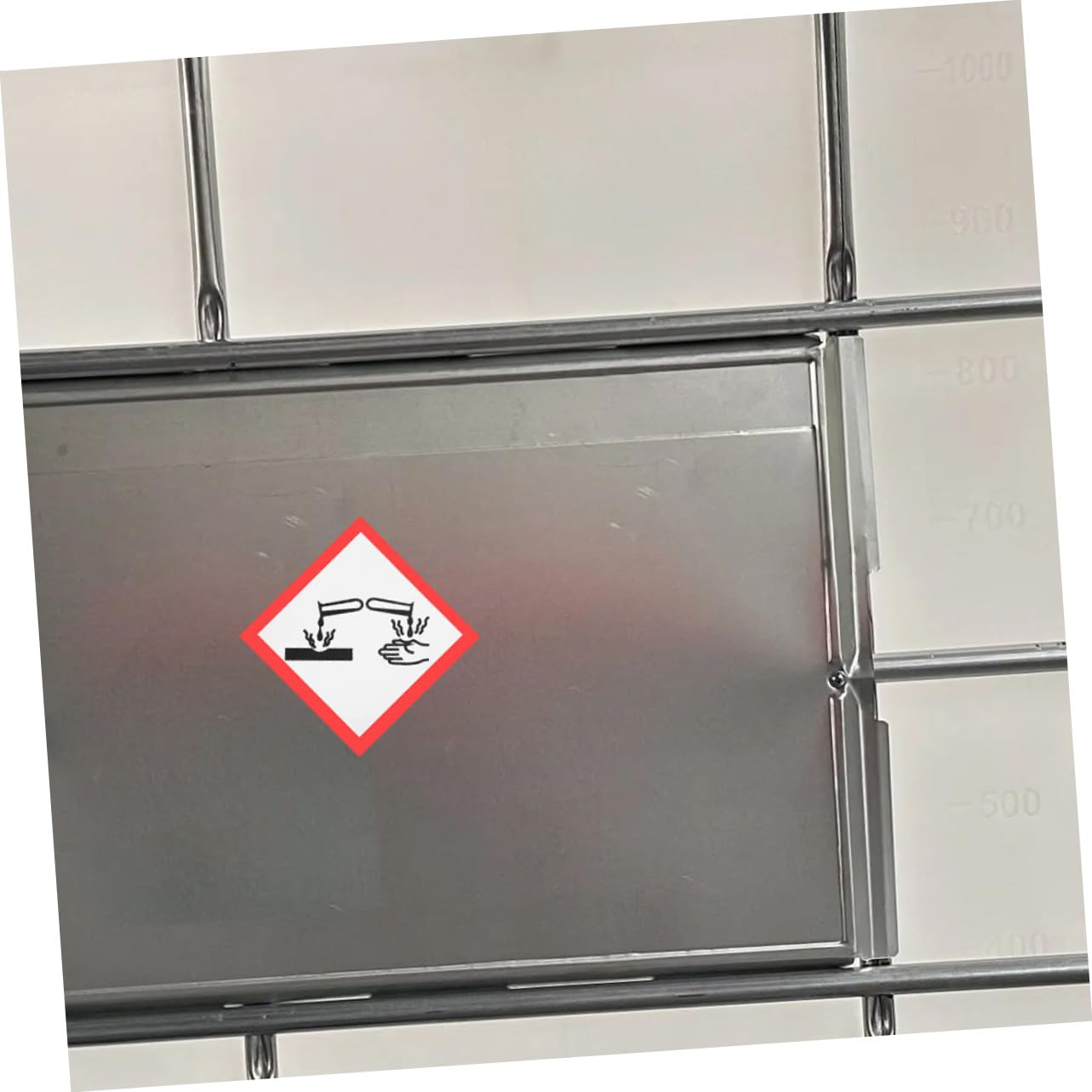 Étiquettes Autocollantes de Sécurité Corrosive 6 Pcs en Pvc | Bases, Substances Corrosives, Véhicules de Transport et Intérieur, Retrait Facile, Application Polyvalente