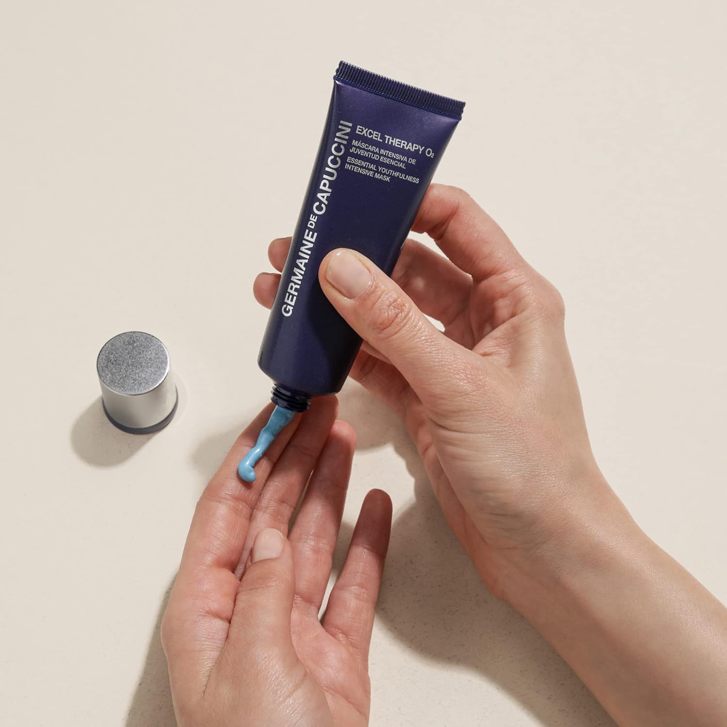 GERMAINE DE CAPUCCINI - Excel Therapy O2 I Máscara Antiedad Juventud Esencial - Cura intensiva para dar luminosidad - Oxígeno que regenera tu piel - Protege de la contaminación - 50 ml