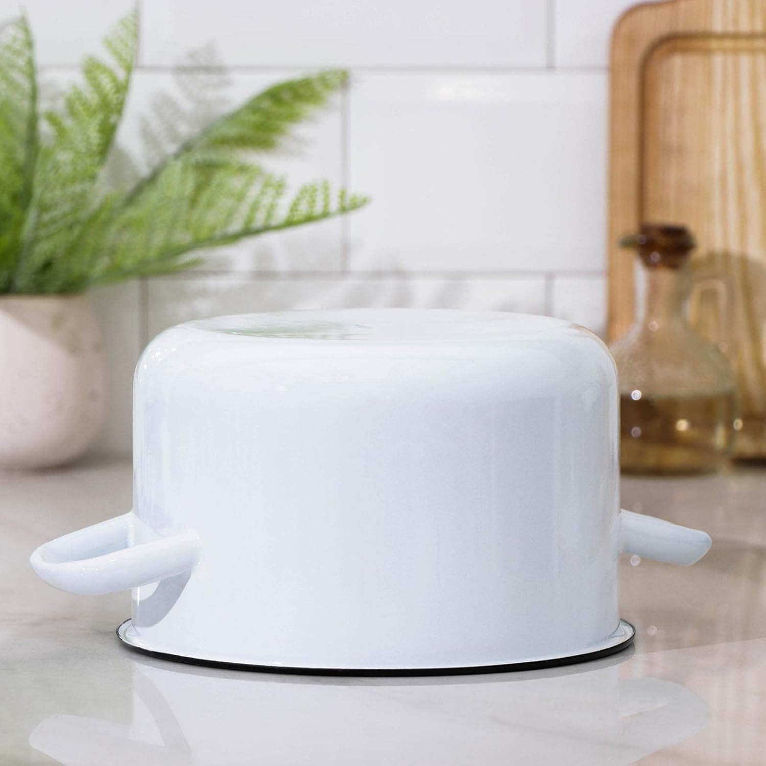 Enameled Small White Stainless Steel Pot 3 Qt / 2.9 L, Enamel on Steel Stock Pot with Lid, Vintage Style Stockpot for Cooking, Enamel on Steel Enamelware Soup Pasta Cooking Pot