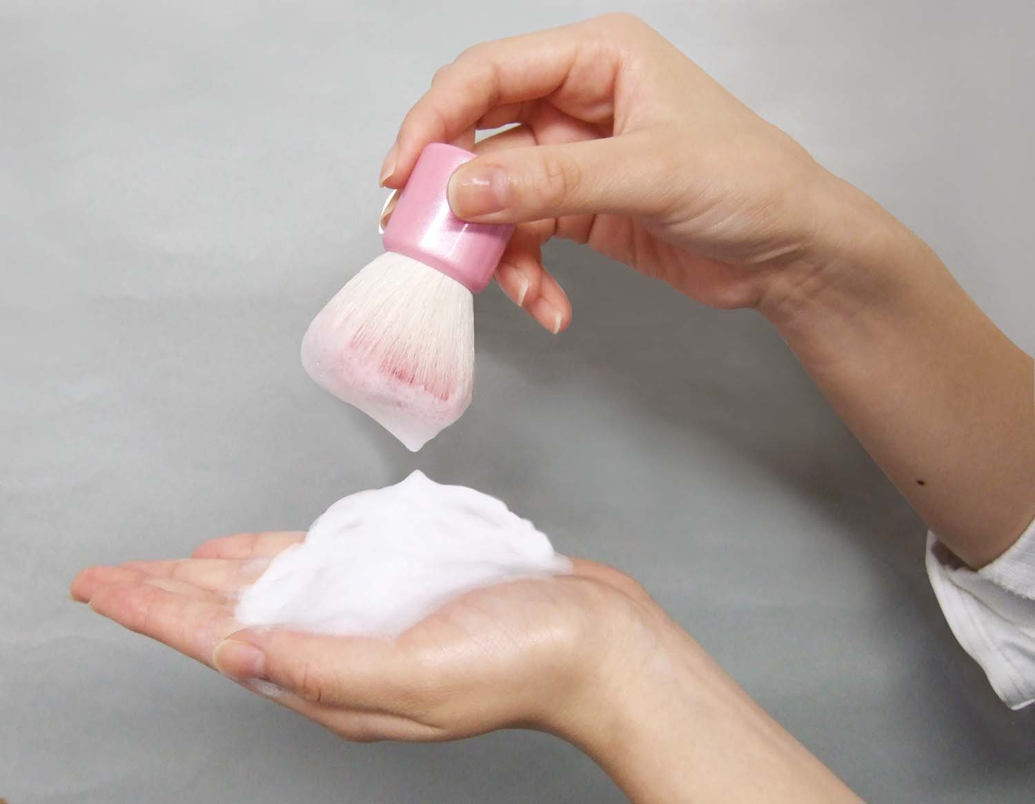 新品未開封 日立 洗顔 泡エステ 熊野筆 毛穴汚れ 美顔 ゴールド ブラシ 楽天市場】熊野筆 フラワー 洗顔ブラシ 化粧筆 熊の筆 化粧