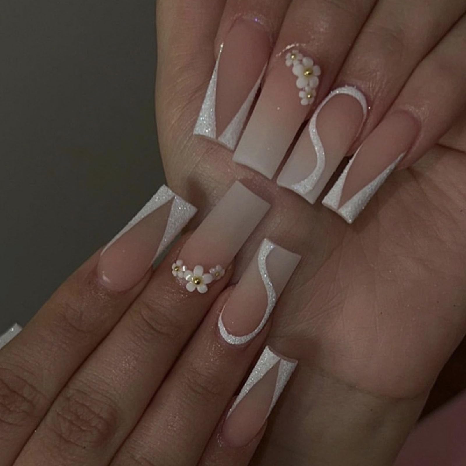 POKENGDA Medium Press on Nails Design,Coffin Acrylic Daily White Fake Nails,Reusable Medium False Nail Kits for Women