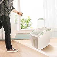 Vista 7 de Recipiente hermético de almacenamiento de harina de 25 libras con tapa de bloqueo de sellado de ruedas, recipientes para alimentos con taza medidora